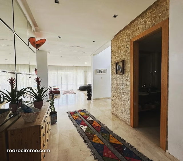 Somptueuse villa à vendre en résidence fermée à la ville verte — 4