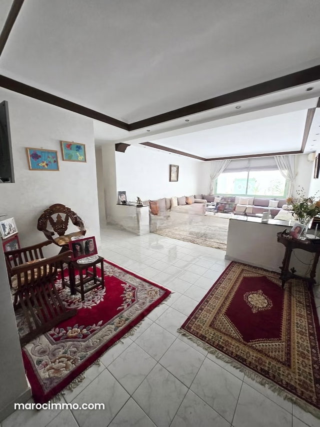 Appartement 4 chambres à Louer Vide ou Meublé — 3