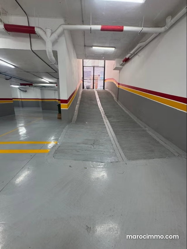 Vend appartement à Bourgogne Ouest. 1 Pièce. Antenne parabolique, résidence sécurisée — 3