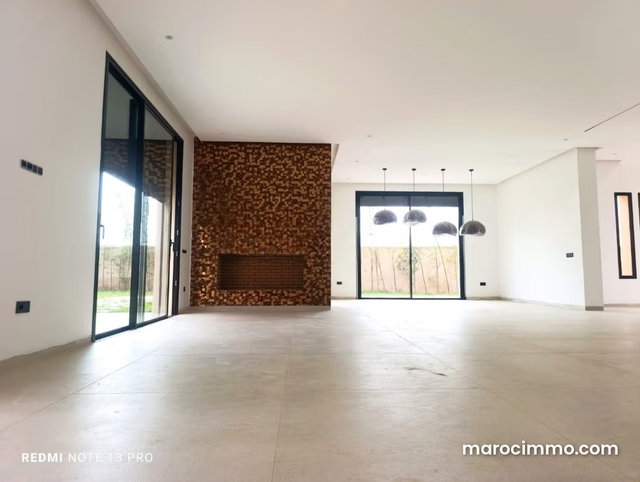 Villas de Rêve à Vendre sur Route Ourika KM 4 — 4