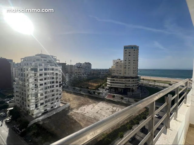 Magnifique appartement de standing en plein centre ville avec vue mer – Emplacement exceptionnel — Tanger