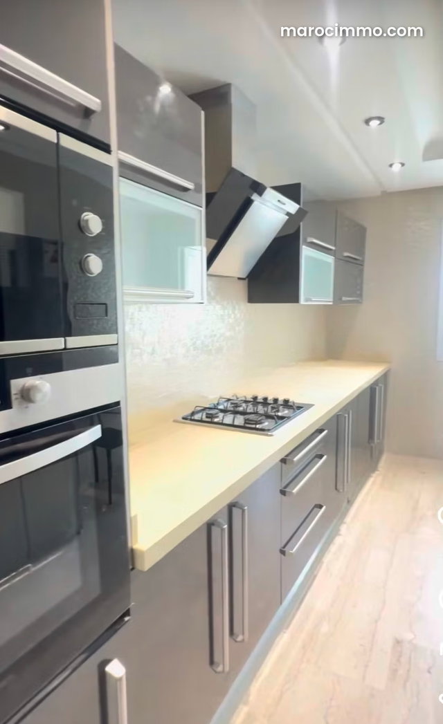 Très bel appartement en location à Jbel Kbir. 4 grandes pièces. Bien meublé — 3