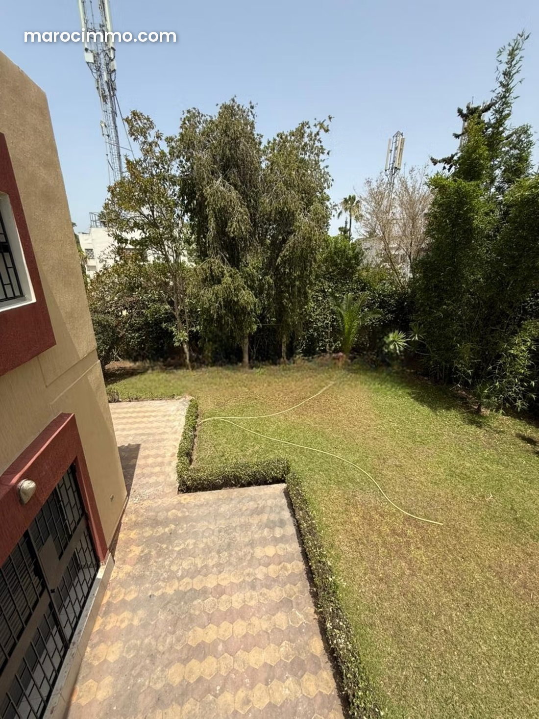 1,000 m² Villa with Garden, Souissi, Rabat — Rabat