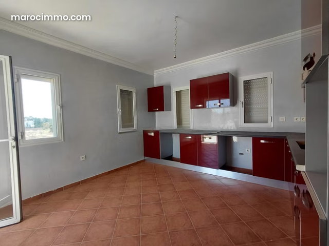 A saisir grande villa — 4