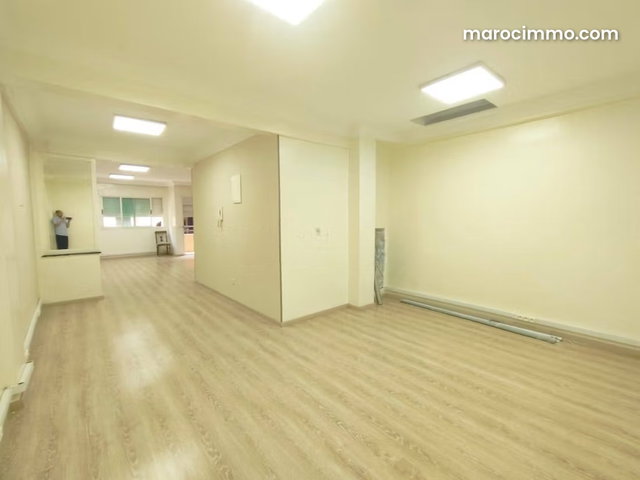 Bureau 68m² Bourgogne Bd El Hank — 3