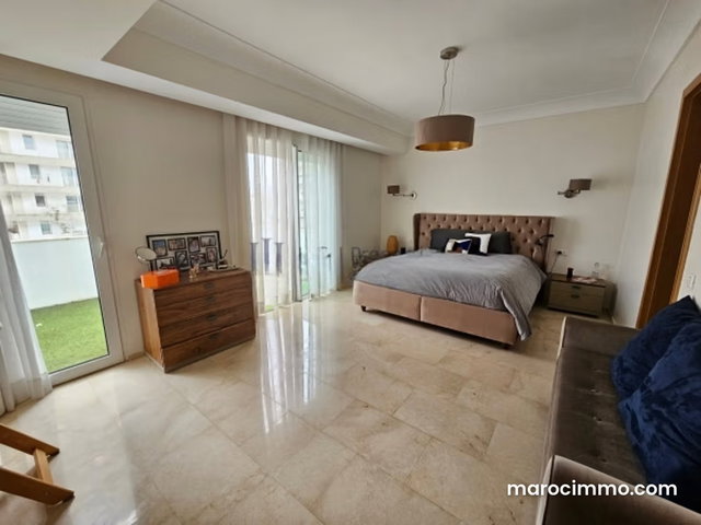 Duplex t4 vide de 300m²–3 suitesch. Perso — 5