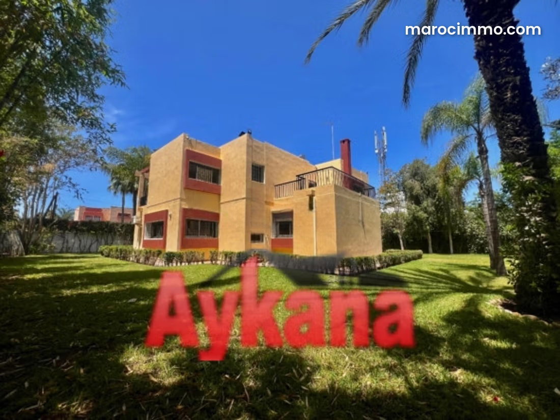 Villa 980 m² à louer Souissi, Rabat, calme et standing — Rabat