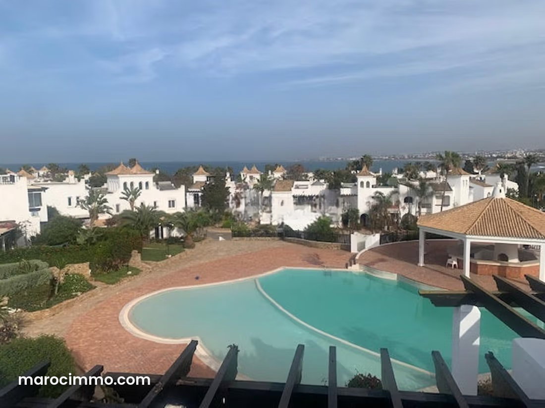 Furnished villa with pool and sea view in Dar Bouazza — Dar Bouazza