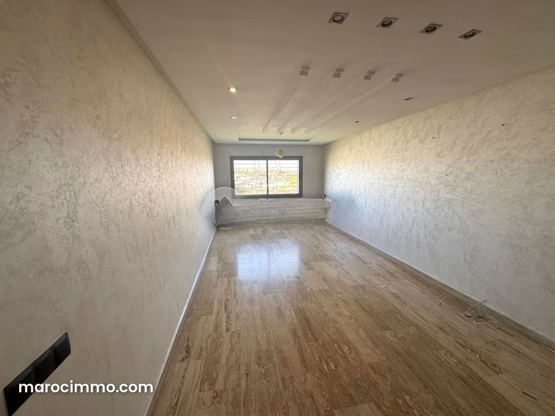Appartement 90 m² orienté sud à Dar Bouazza avec ascenseur — Dar Bouazza