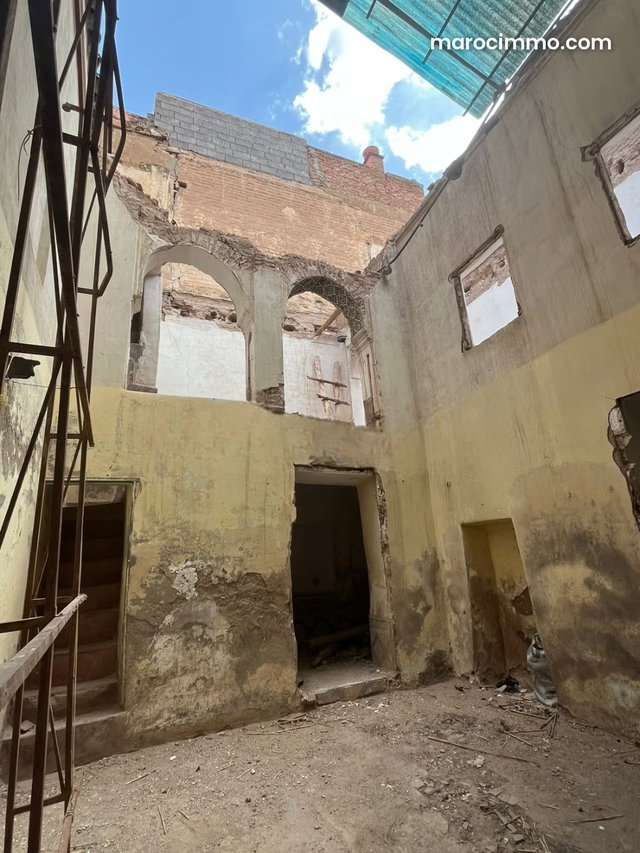 Riad for sale in Rahba Kedima. Total area 110 m². Mountain view — 2