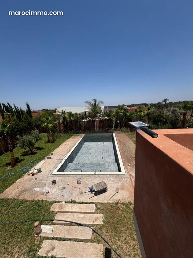 Villa plain pied en finition — 2