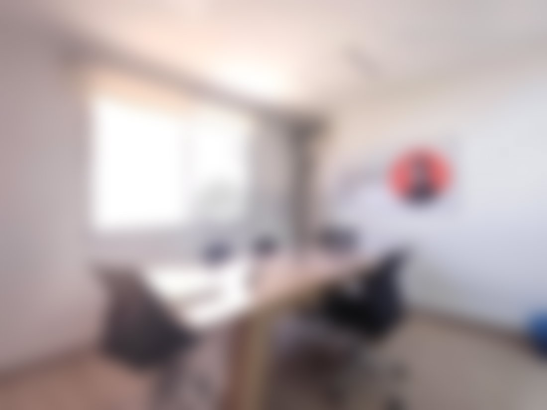 125 m² Office for Rent in Racine, Casablanca, with Garage