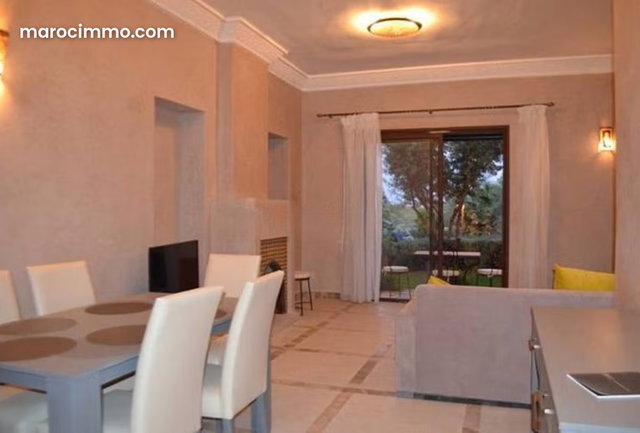 Appt Meublé Piscine Deux Chambres sur Golf — 3