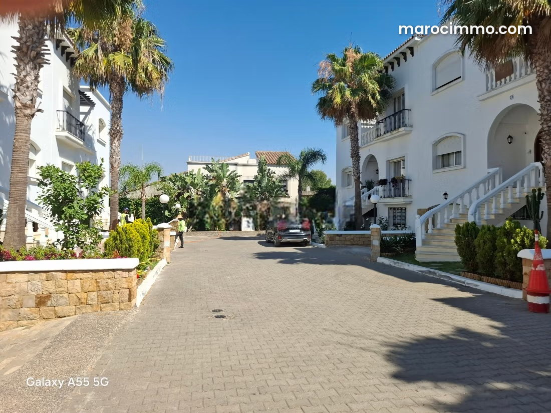 فيلا فاخرة بإطلالة جبلية في جبل كبير بطنجة — طنجة