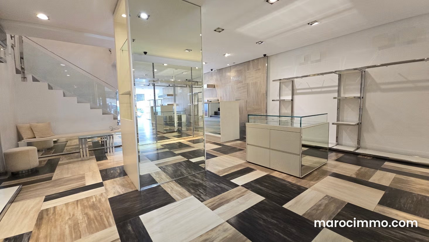 154 m² Commercial Premises, Golden Triangle, Casablanca — Casablanca