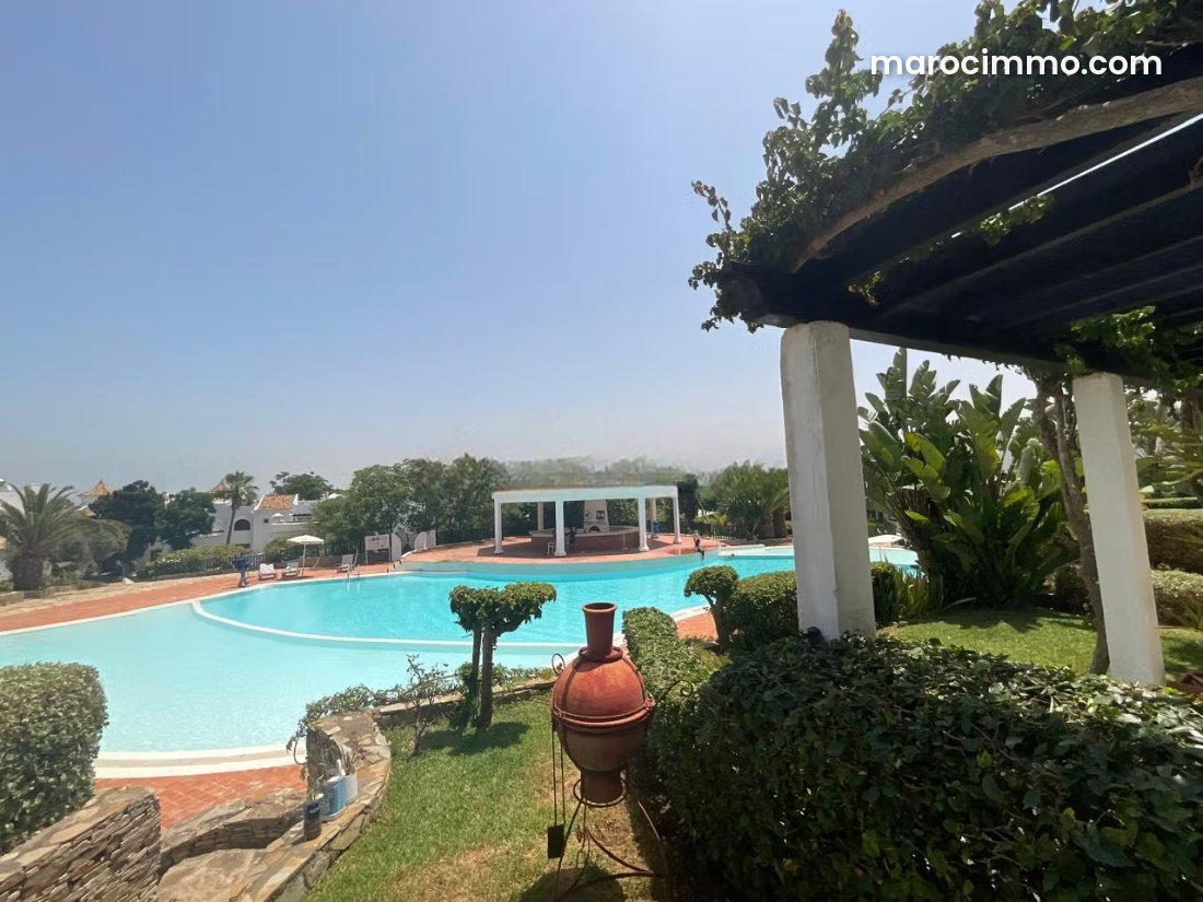 Villa meublée 350 m², piscine et jardin privé, Dar Bouazza — Dar Bouazza