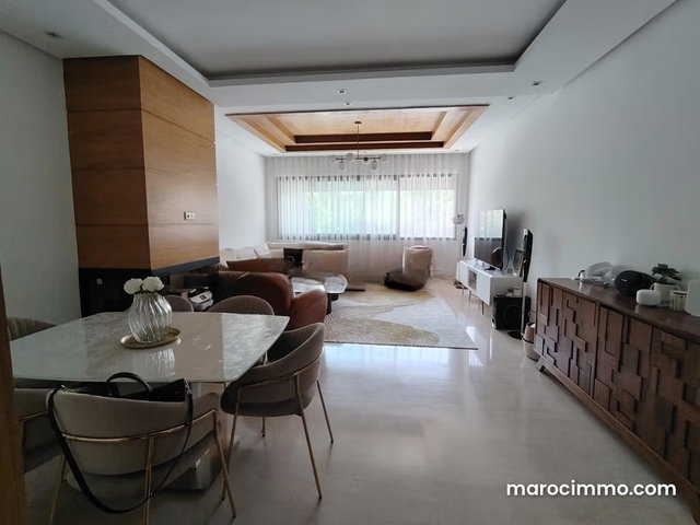 Très bel appartement en location à Souissi. Surface de 200 m². Cheminée et concierge — 2