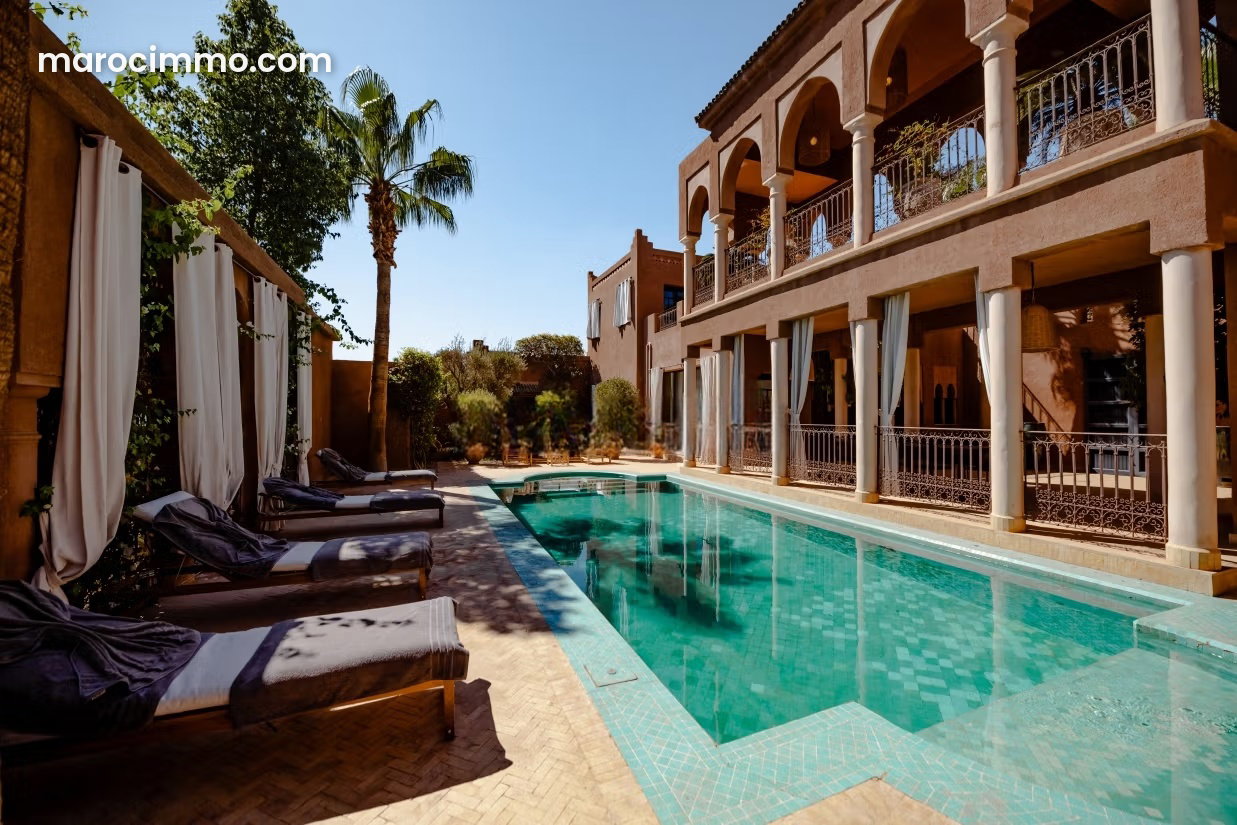 570 sqm Villa with Pool and 4 Suites, Palmeraie, Marrakech — Marrakesh