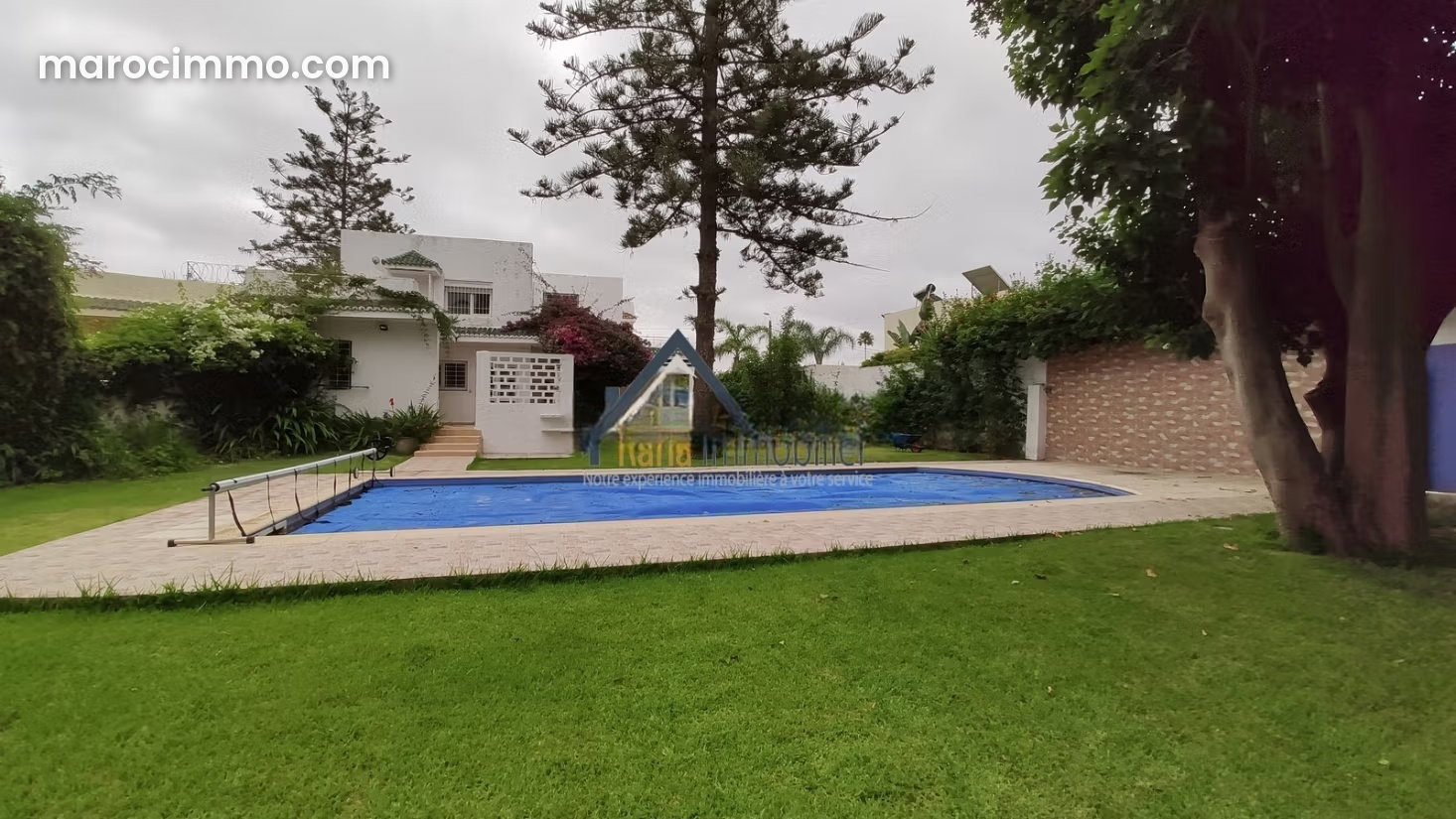 Villa 4 chambres avec piscine et jardin à louer, Souissi Rabat — Rabat