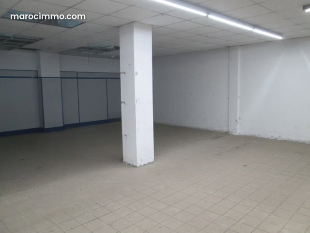 Local commercial à louer au quartier des HOPITAUX — 4