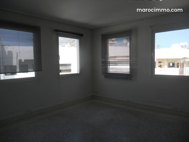Plateau de bureau à louer sur RACINE — 3