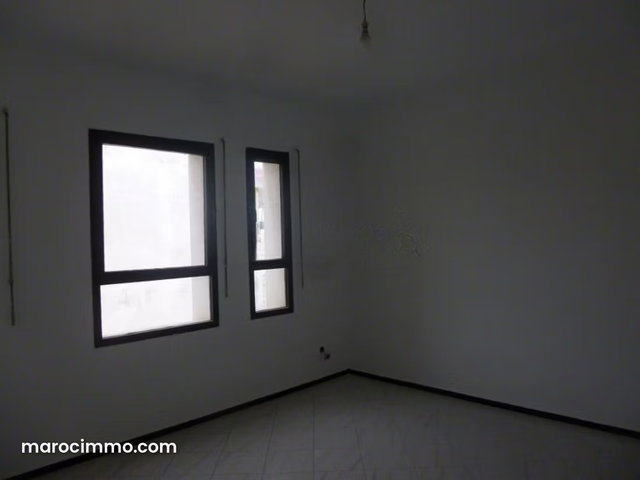 Plateau de bureau à louer sur GAUTHIER — 3