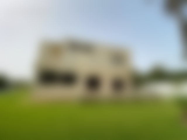 Villa 2011 m² avec piscine et jardin à rénover, Souissi Rabat — 3