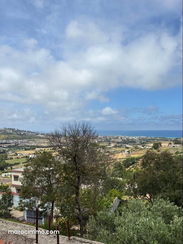 Belle maison avec un grand jardin et vue mer — 3