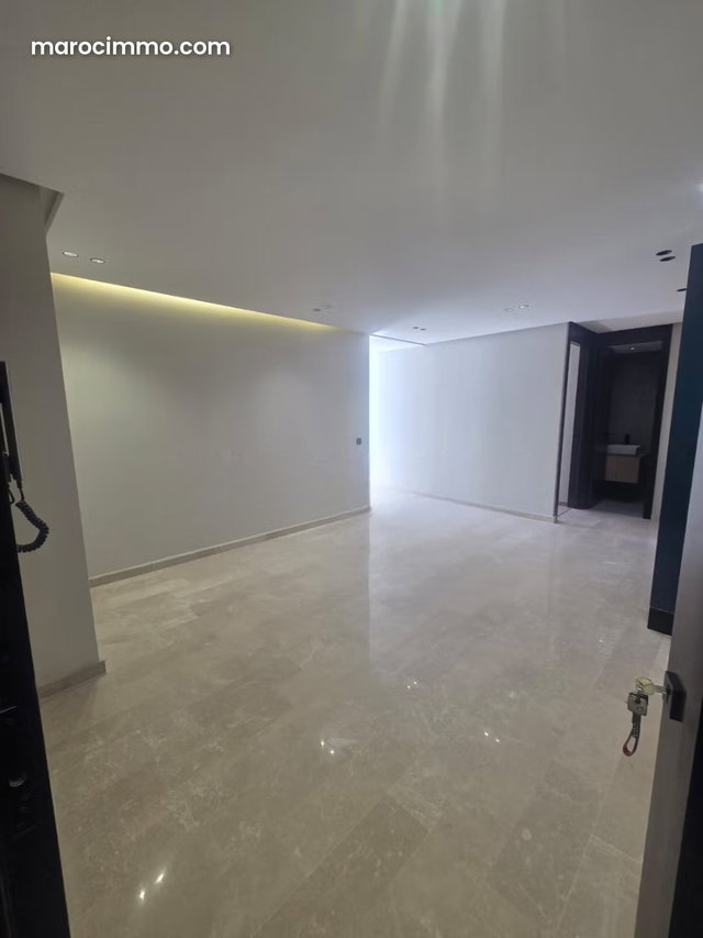 Studio neuf à la location vide — 3