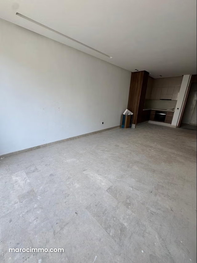 Superbe appartement à vendre à Palmier. 1 Pièce. Système de parabole et salon marocain — 4