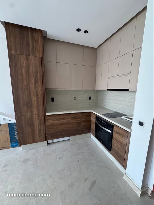 Superbe appartement à vendre à Palmier. 1 Pièce. Système de parabole et salon marocain — 3