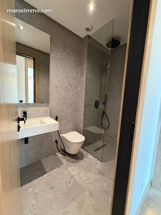 Appartement à Souissi Orangeraie 3 chambres salon — 4