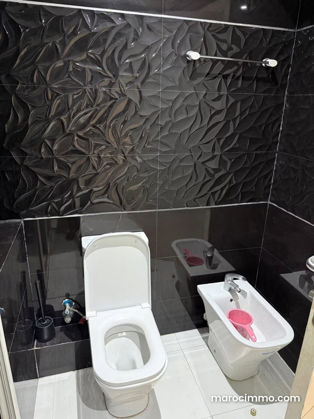 Appartement à vendre à Gauthier. 1 belle chambre. Bien décorée — 4
