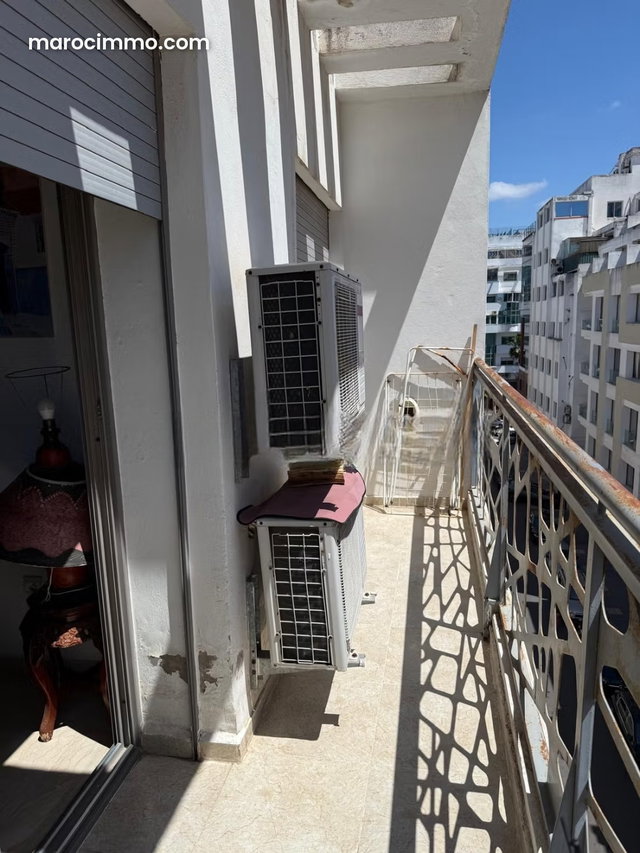 Appartement à vendre à Gauthier. 1 belle chambre. Bien décorée — 2