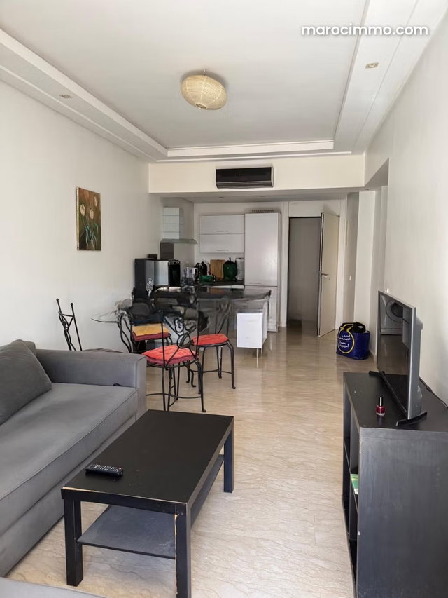 Appartement à vendre à Gauthier. 1 belle chambre. Bien décorée — 3