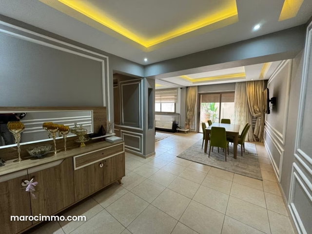 Joli duplex 3 chambres meublé piscine privé — 3