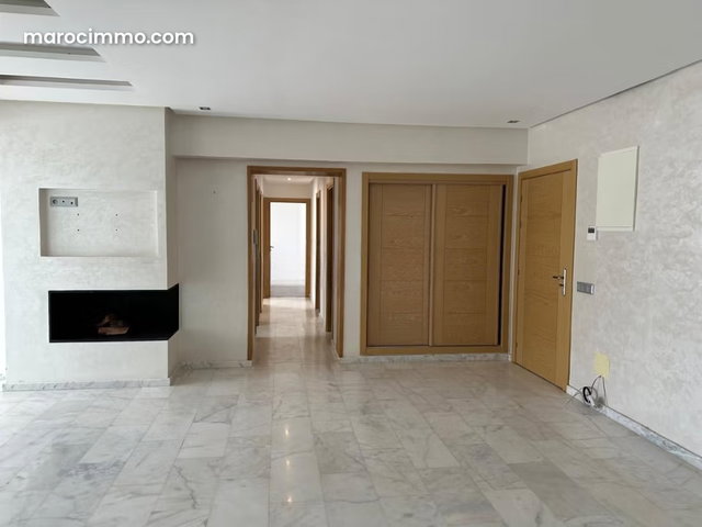 Bel appartement en location à Souissi. 3 chambres — 3