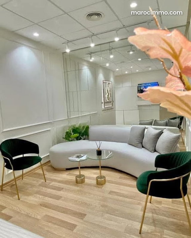 Bureau à Abdelmoumen de 64m² à louer — 2