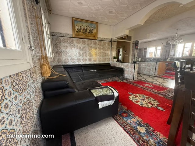 Splendide villa à vendre à CIL Hay Salam. 5 belles chambres. Fenêtres avec double vitrage et porte blindée — 5