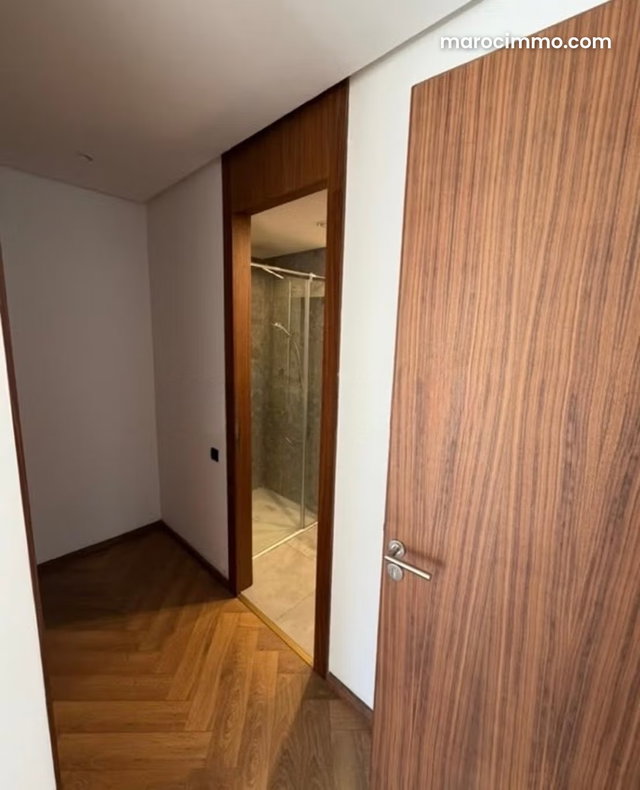 Superbe appartement vide à louer à CFC — 5