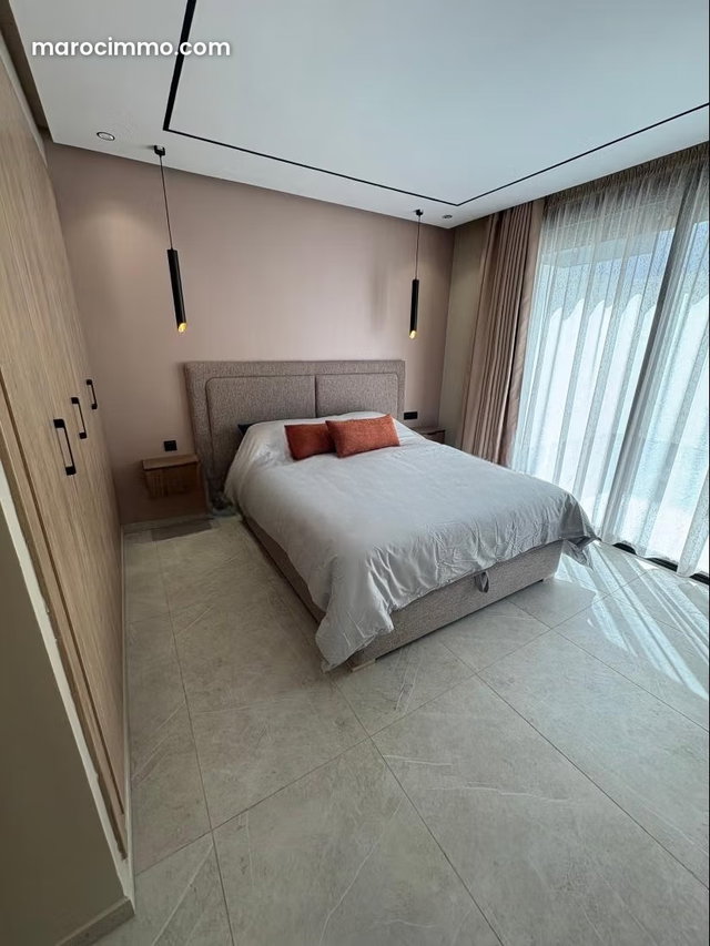Bel appartement en location à Les princesses. 1 Pièce. Bien meublé — 3