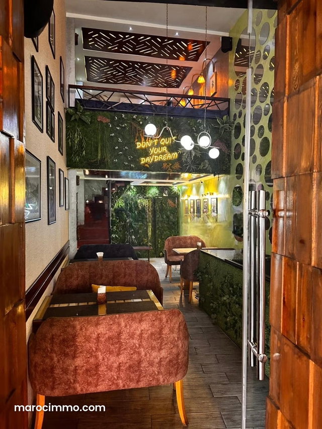 Restaurant à vendre pas de porte et mur, Surface de 220 m² à Marrakech Guéliz — 4
