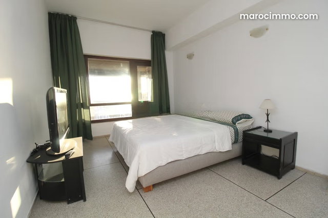 Apartment with Large Terrace and Sea View — 4