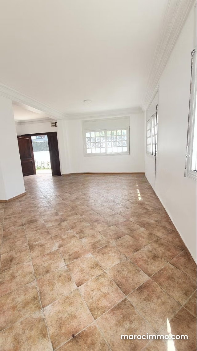 Villa à louer à Cil — 5