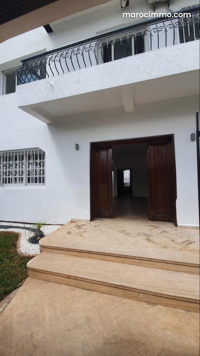 Villa à louer à Cil — 3