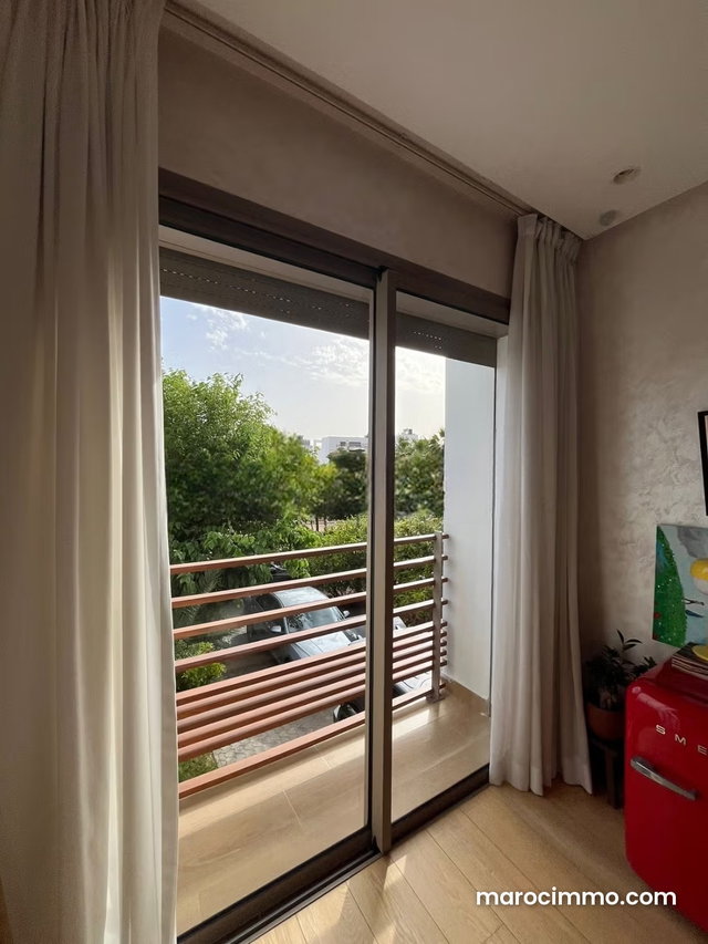 Maison de haut standing à vendre à Ain Diab Extension. Surface totale 466 m². Porte blindée, antenne parabolique — 5
