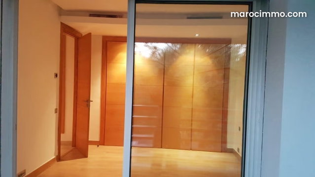Twin Villa for Long-Term Rent on Golf Course — 2