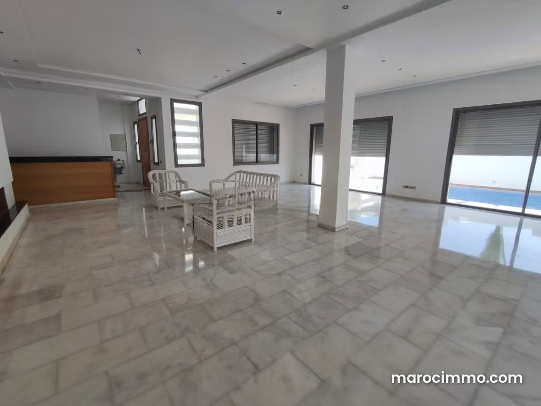 400 sqm Villa with Pool and Garden for Rent, Oasis, Casablanca — Casablanca