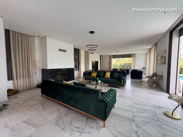 Villa moderne avec piscine à louer vide ou meublée — 3