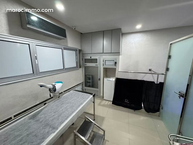 Centre Esthétique SAROUT à vendre 74m² Rt de Safi — 3
